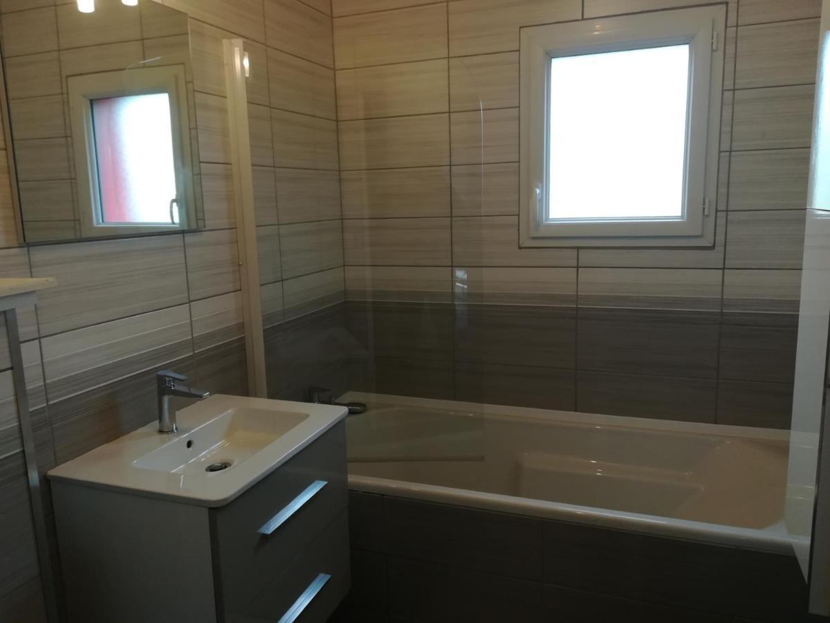B&B Marianne-Jacky Lemans Montbizot 외부 사진
