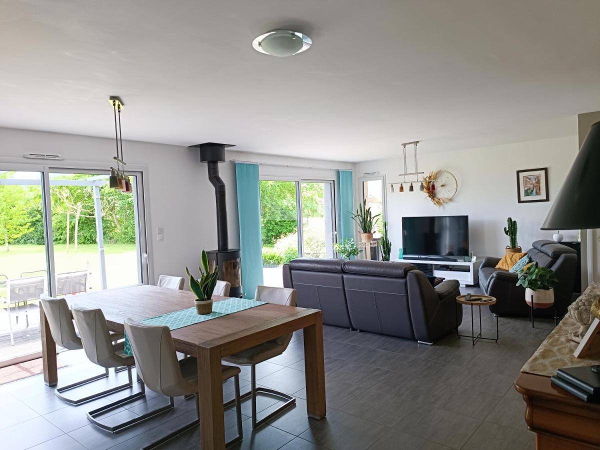 B&B Marianne-Jacky Lemans Montbizot 외부 사진